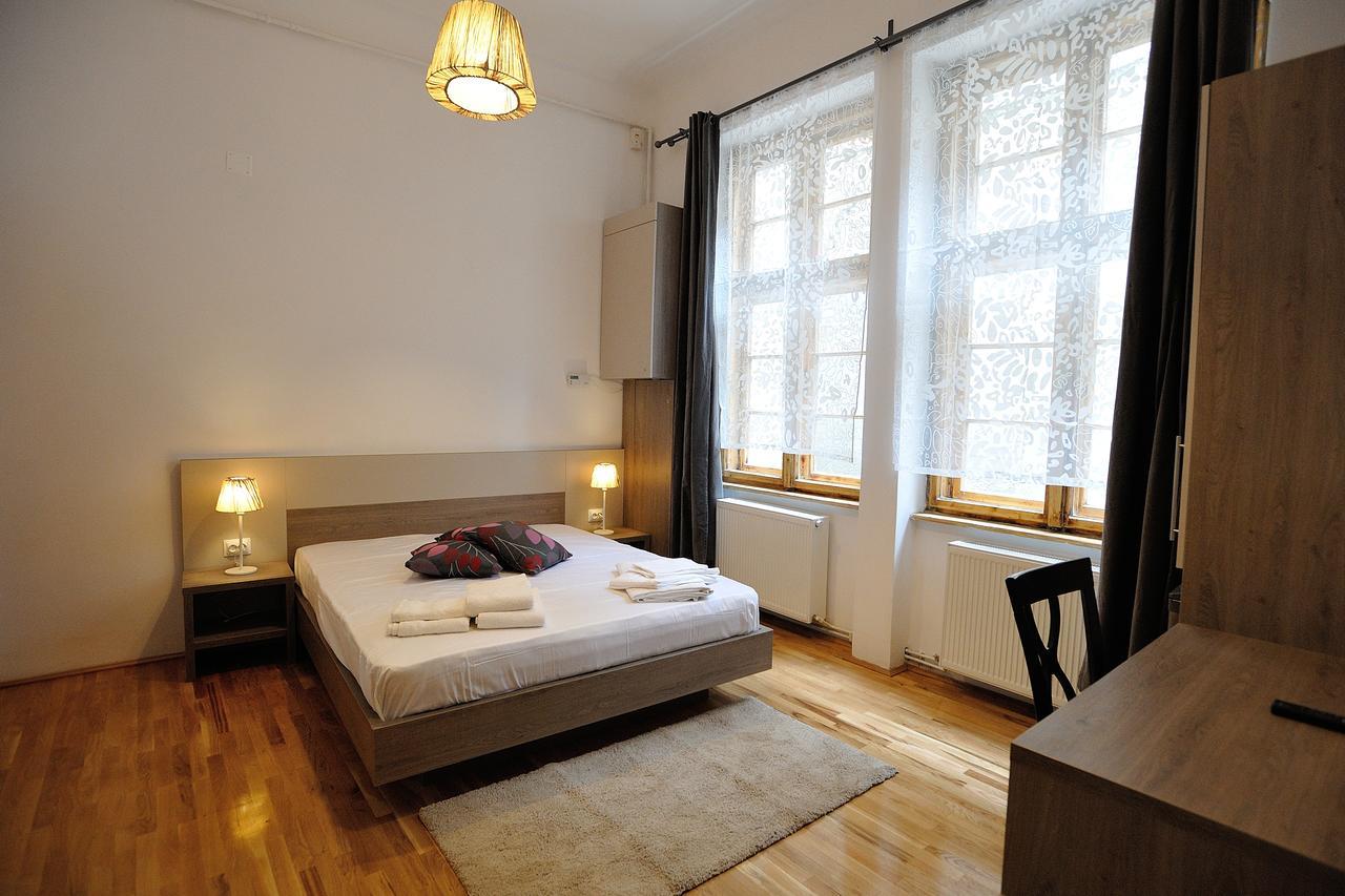 Dinicu Residence - Central Location Брашов Экстерьер фото
